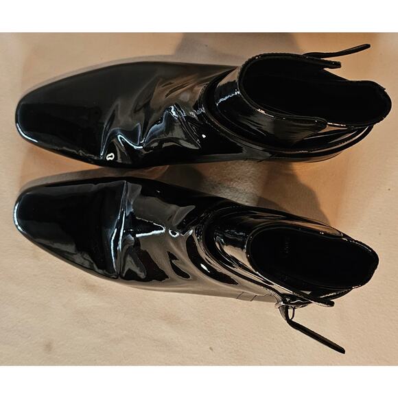 Saint Laurent Clementi Ankle Boot in black patent leathe - Picture 6 of 11